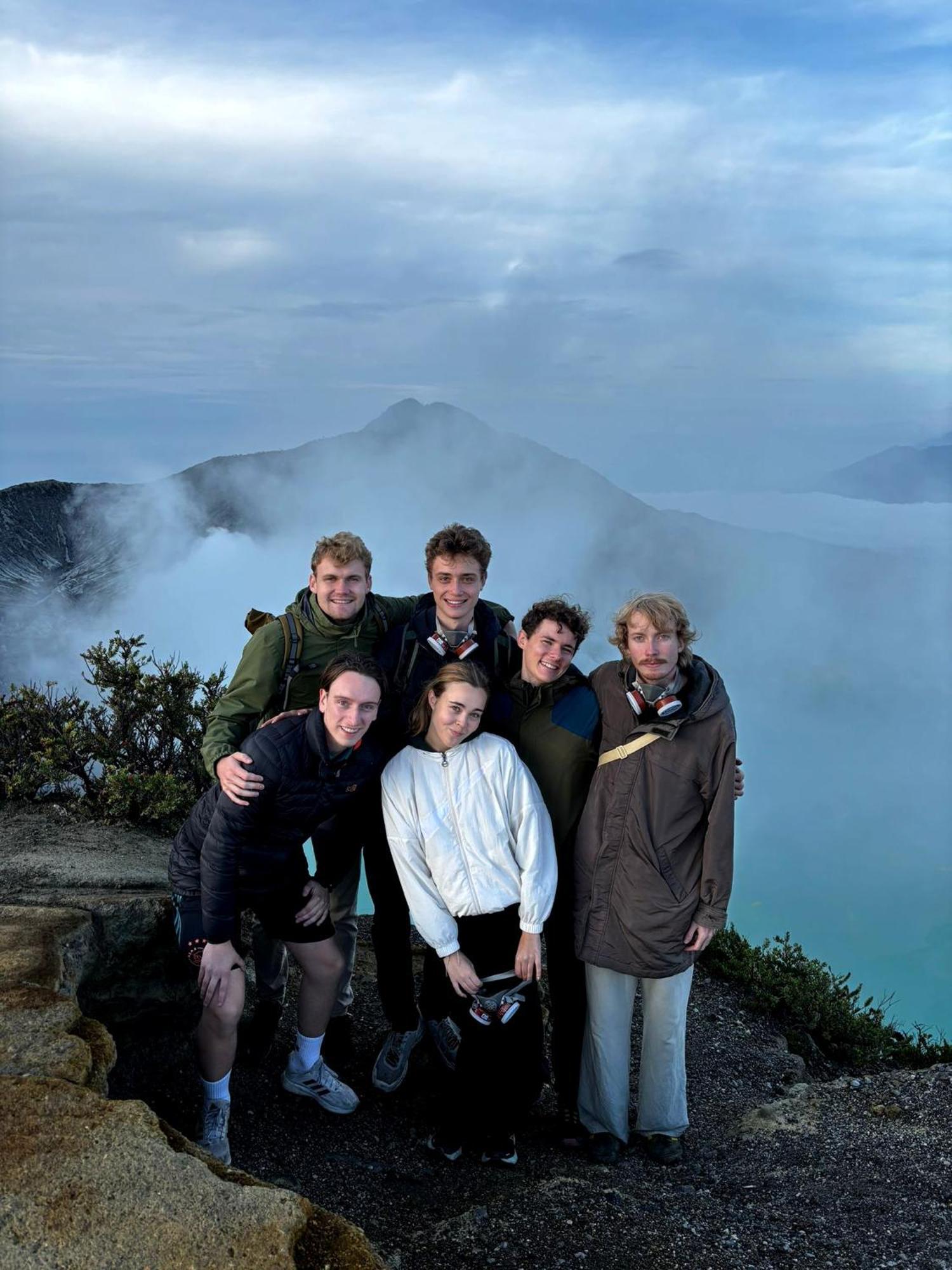 Ijen And Tour Homestay *